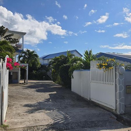 Vwe Moun Bay Apartment Deshaies Bagian luar foto