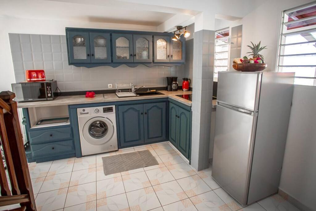 Vwe Moun Bay Apartment Deshaies Bagian luar foto