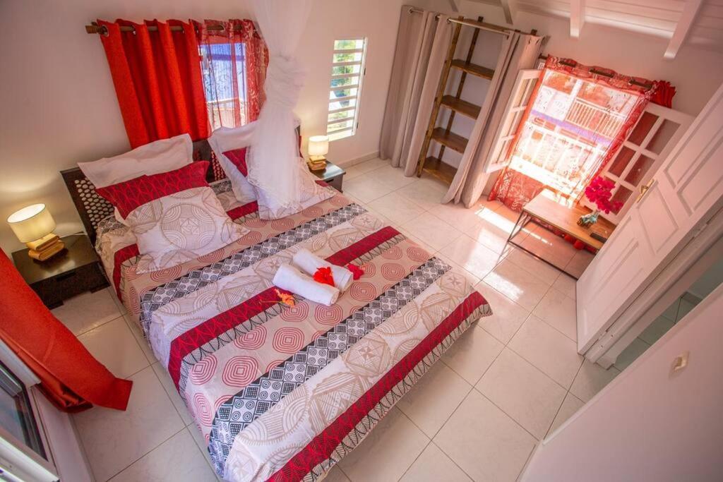 Vwe Moun Bay Apartment Deshaies Bagian luar foto